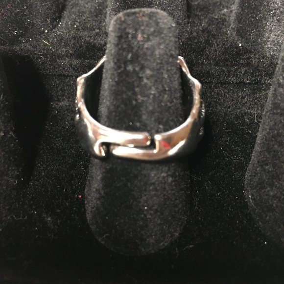 ring - Picture 5 of 5